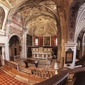 Visita alla chiesa.jpg