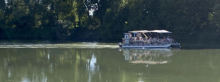 Battello Capinera sul fiume adda